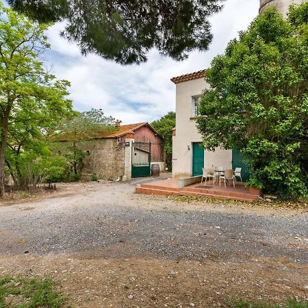 Apartment With Pool Amid Vineyards And Near The Beach Мезе Экстерьер фото